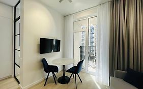 Modern Apartment In The Old Town